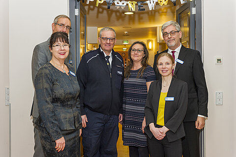 Vorname Name - "Hier könnte ein Zitat stehen"